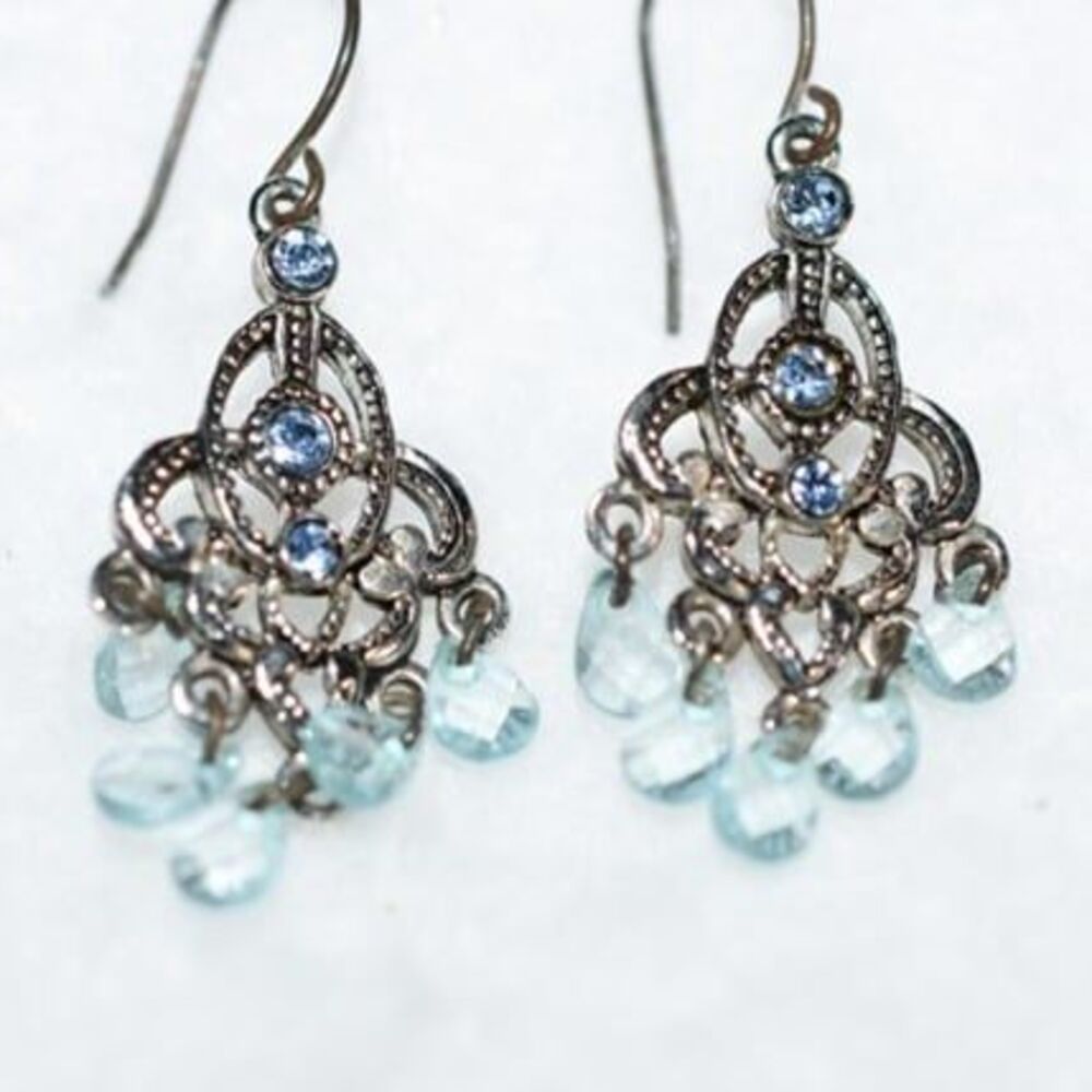 Renaissance Unique Lt.Blue  Rhinestones/Beads Silver Tone Chandelier Earrings